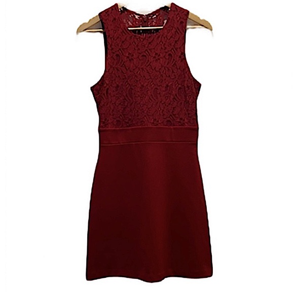 EXPRESS ❤️ Red Dress - With Lace Details - Picture 11 of 13